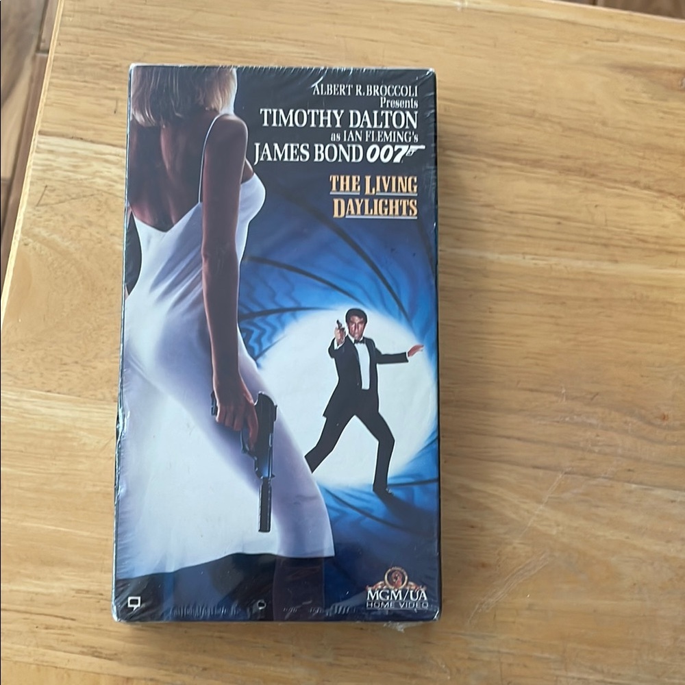 James Bond 007: The Living Daylights VHS factory sealed 1988